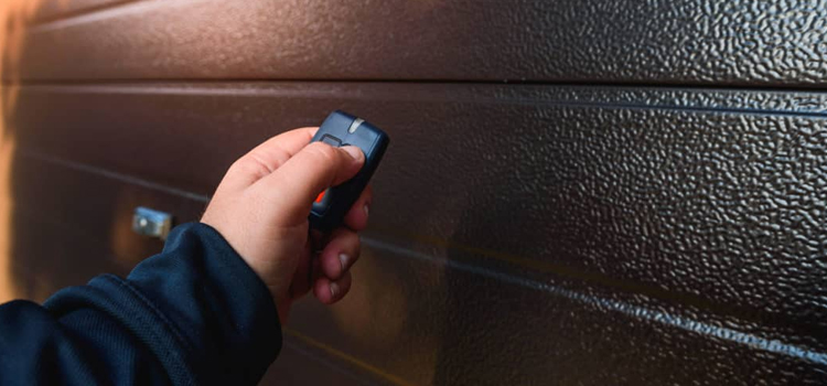 automatic door opener with remote control in Thousand Palms